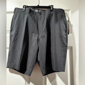 NWT men’s hybrid golf shorts